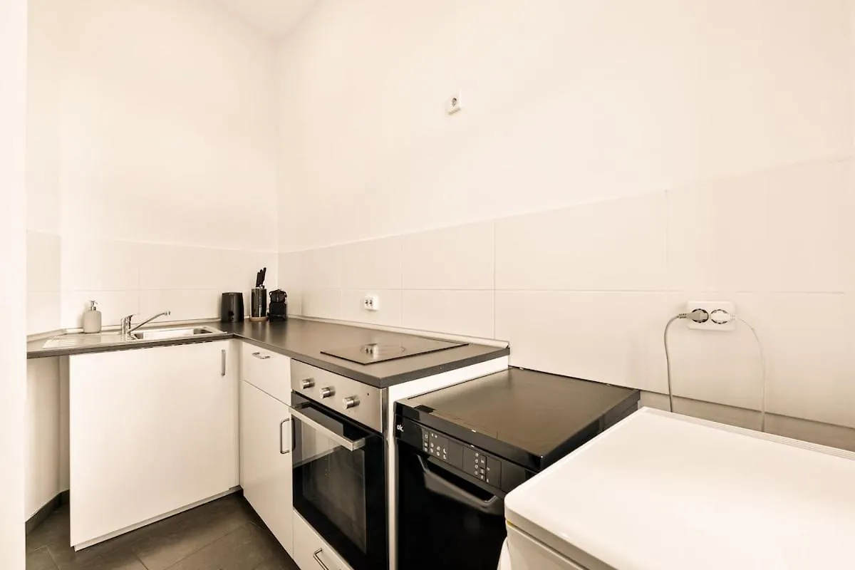 Spacious 2-Bedroom in the Heart of Friedrichshain Berlin Deutschland