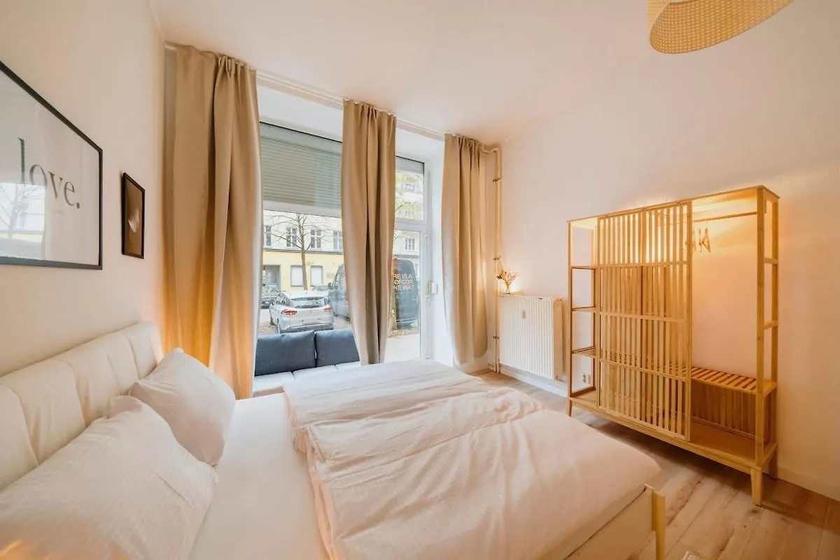 Spacious 2-Bedroom in the Heart of Friedrichshain Βερολίνο 0*,  Γερμανία